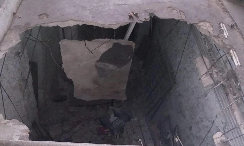 Θεσσαλονίκη: «Με πλάκωσαν πέτρες στο κεφάλι» λέει η 19χρονη που έπεσε στο Μπιτ Παζάρ